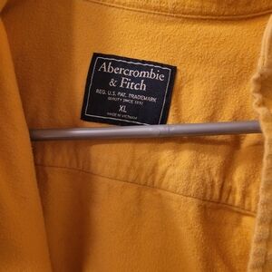 Abercrombie & Fitch Yellow Shirt XL